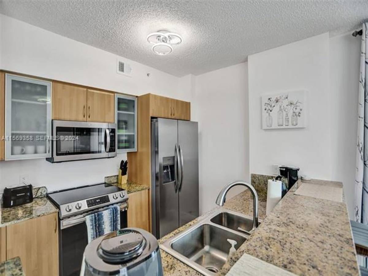 Apartment for rent at 17555 Atlantic Blvd, North Miami Beach, FL 33160