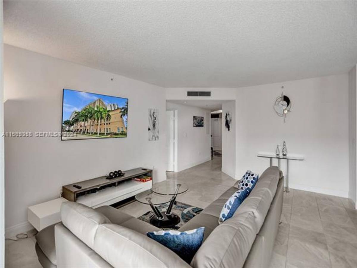 Apartment for rent at 17555 Atlantic Blvd, North Miami Beach, FL 33160