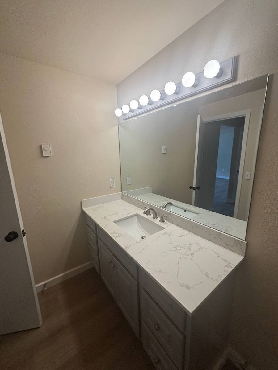 Apartment for rent at 340 NW Heard St, Myrtle Creek, OR 97457