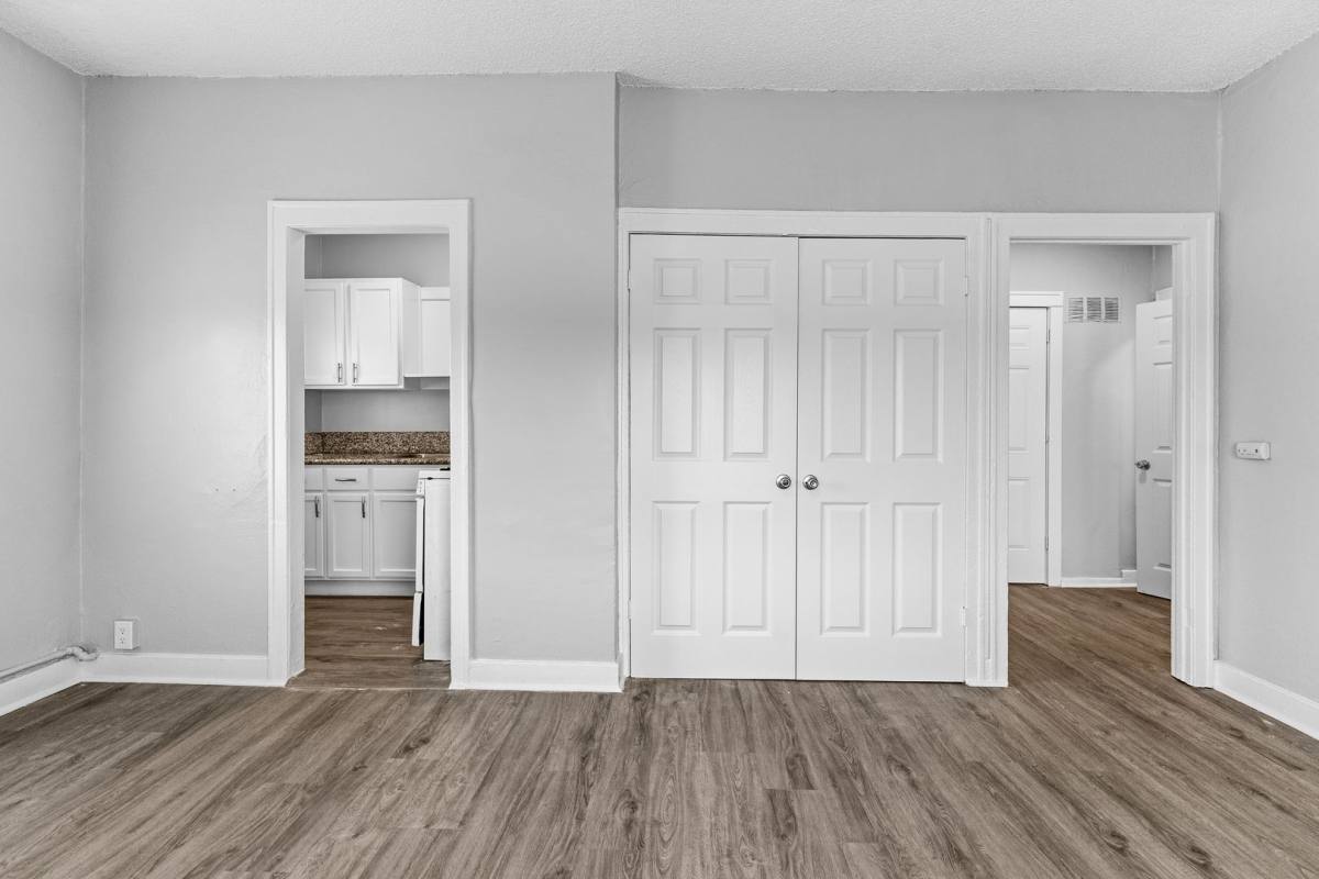 Apartment for rent at 1424 Chestnut Ave, Long Beach, CA 90813