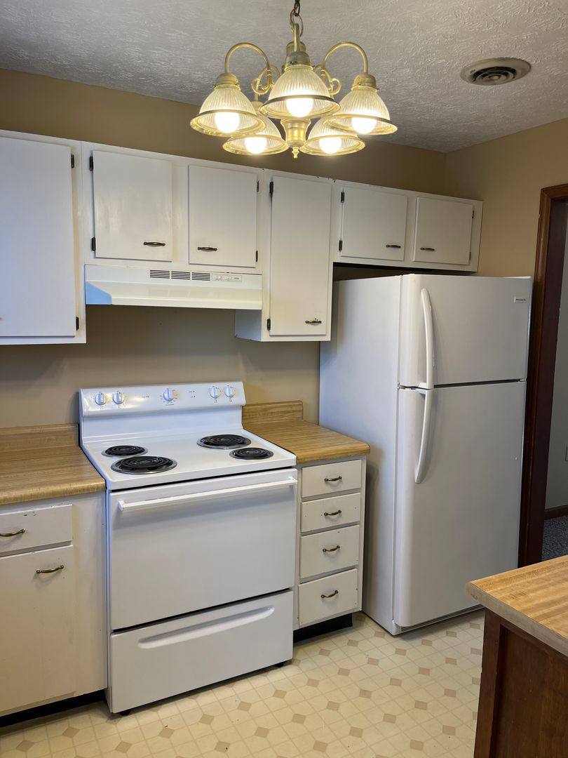 Apartment for rent at 200 Maple Ave, Horse Cave, KY 42749