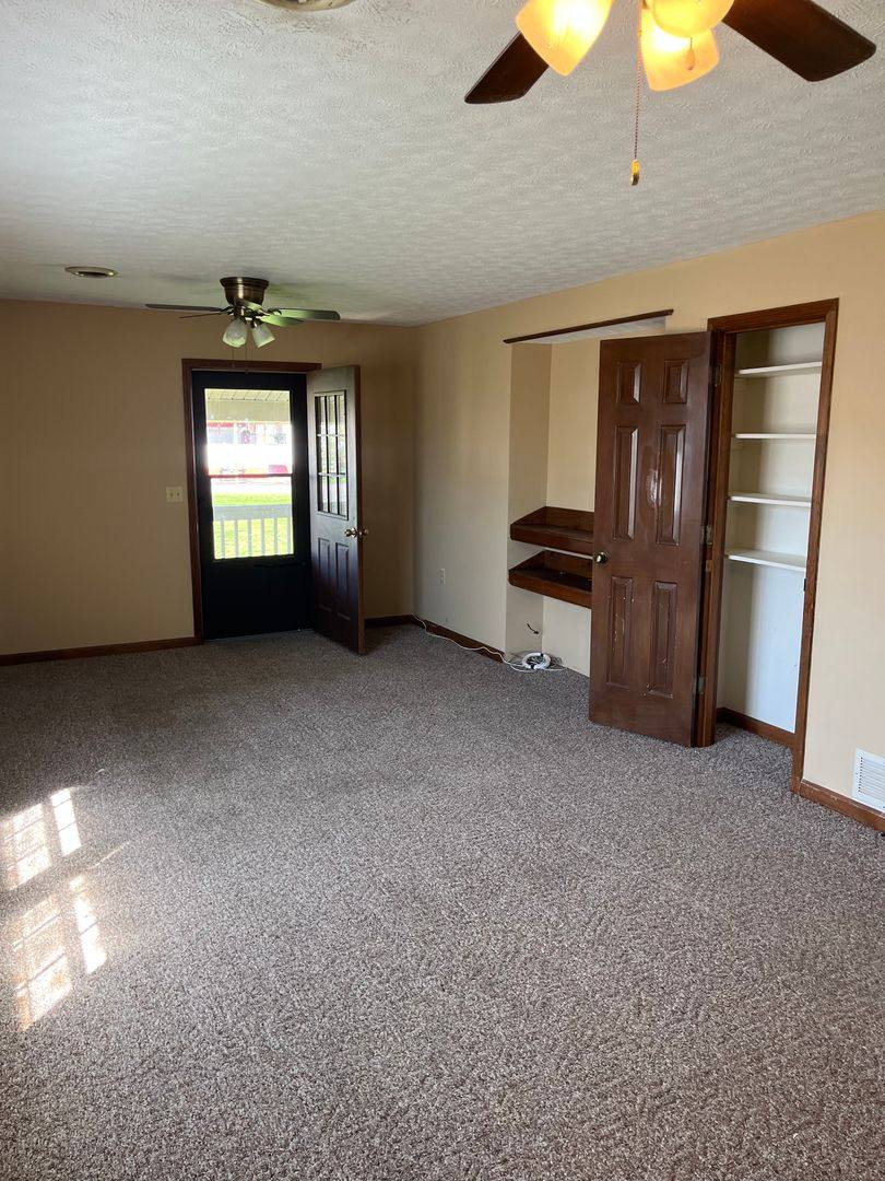 Apartment for rent at 200 Maple Ave, Horse Cave, KY 42749