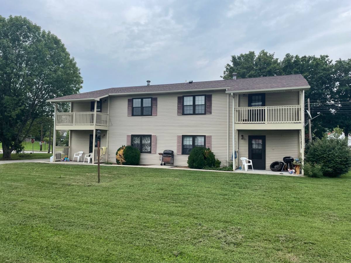 Apartment for rent at 200 Maple Ave, Horse Cave, KY 42749