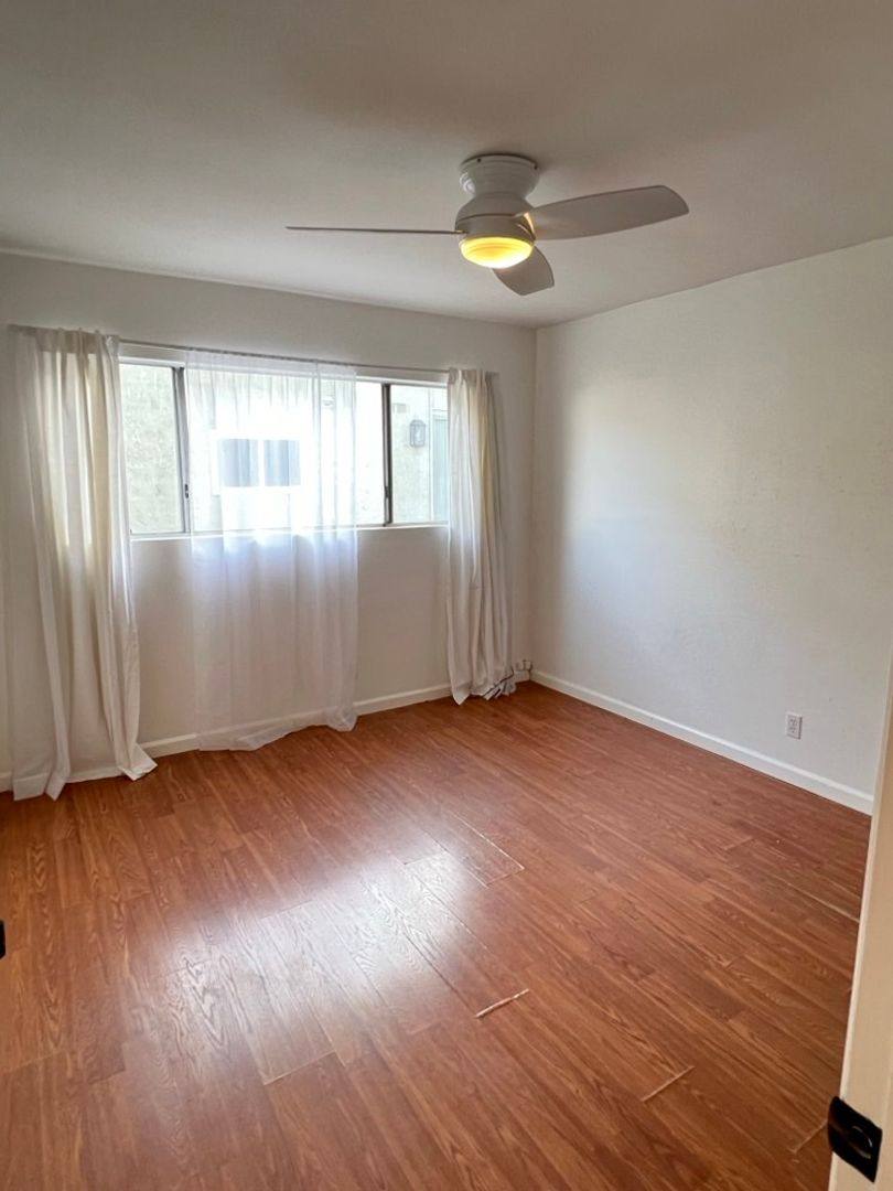 Apartment for rent at 370 Obispo Ave, Long Beach, CA 90814