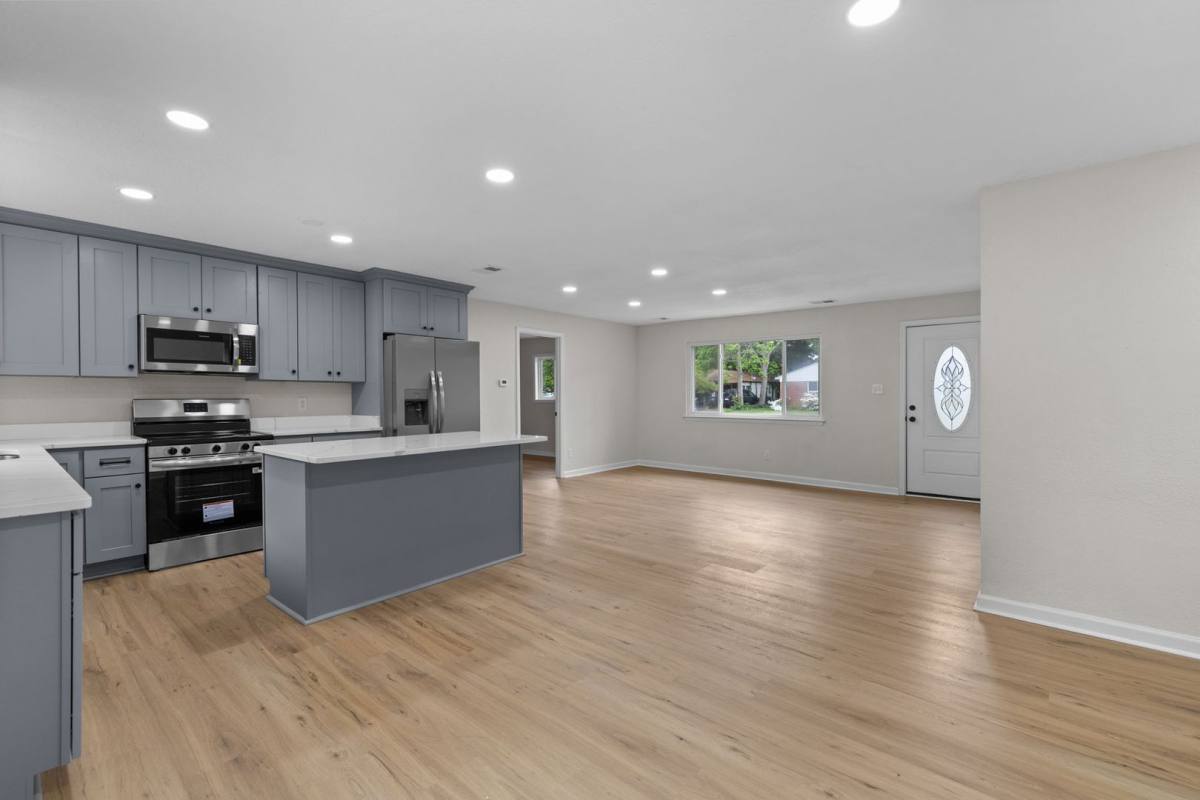 House for rent at 412 Lineberry Rd, Virginia Beach, VA 23452