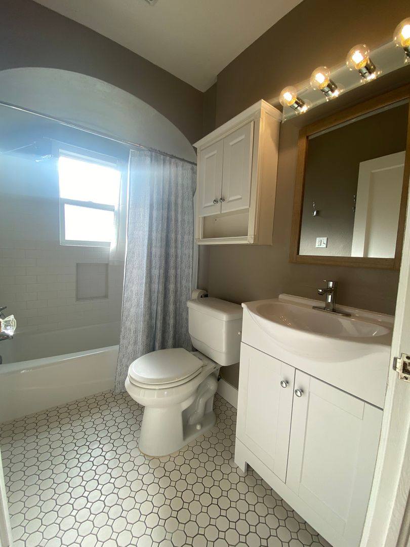 House for rent at 1303 S Garfield St, Spokane, WA 99202