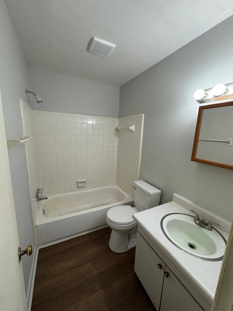 Apartment for rent at 301 E Choccolocco St, Oxford, AL 36203