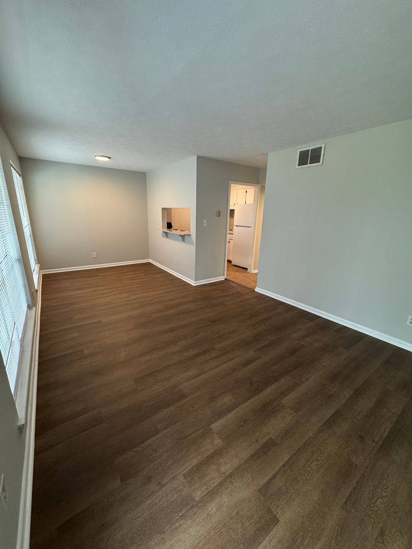 Apartment for rent at 301 E Choccolocco St, Oxford, AL 36203