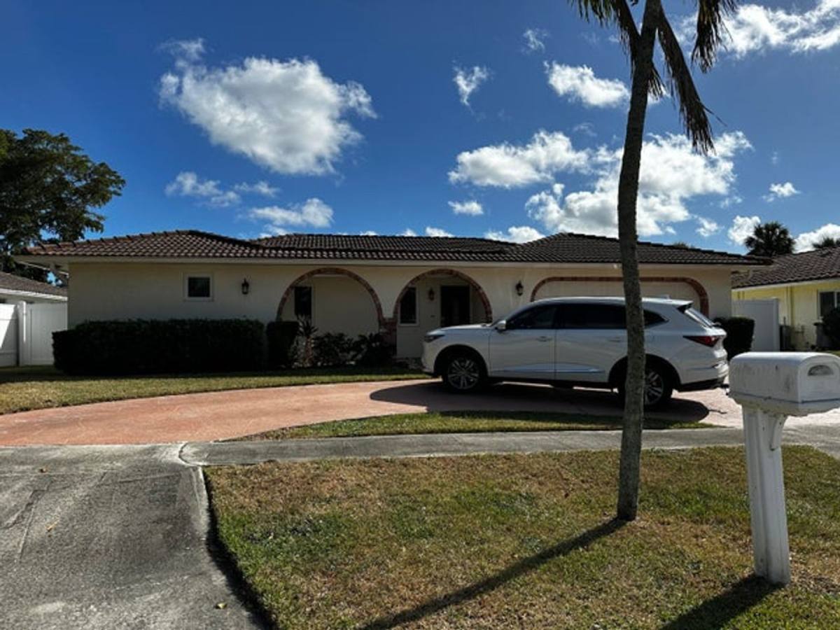 House for rent at 6860 S Calle Del Paz, Boca Raton, FL 33433