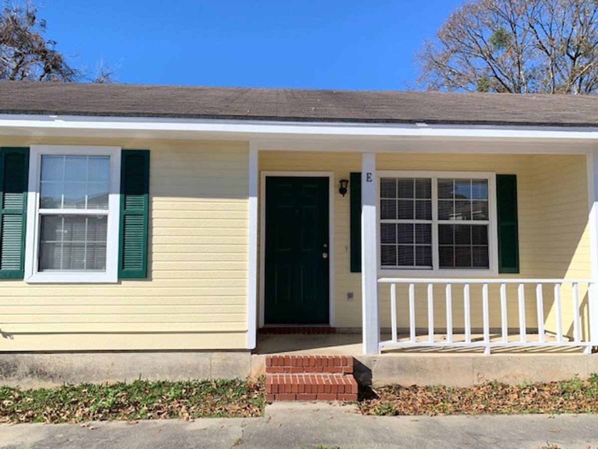 Apartment for rent at 1438 Green St, Valdosta, GA 31601