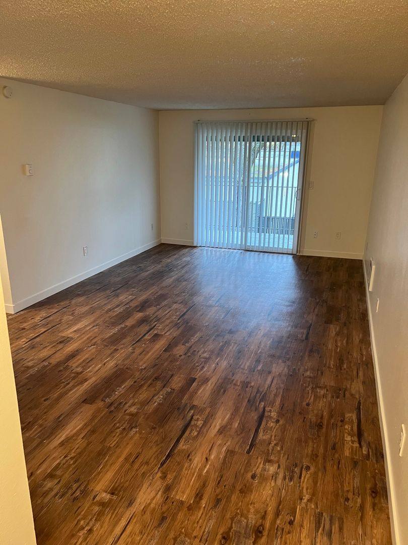 Apartment for rent at 760 SE 10th Ave, Hillsboro, OR 97123
