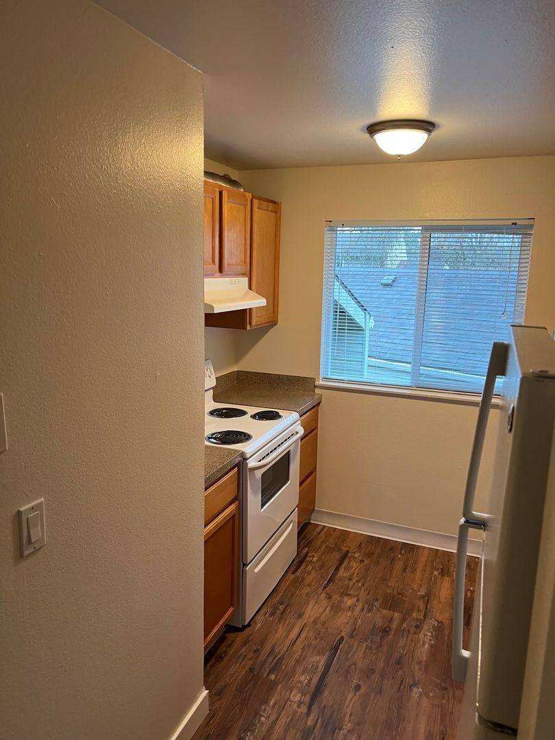 Apartment for rent at 760 SE 10th Ave, Hillsboro, OR 97123