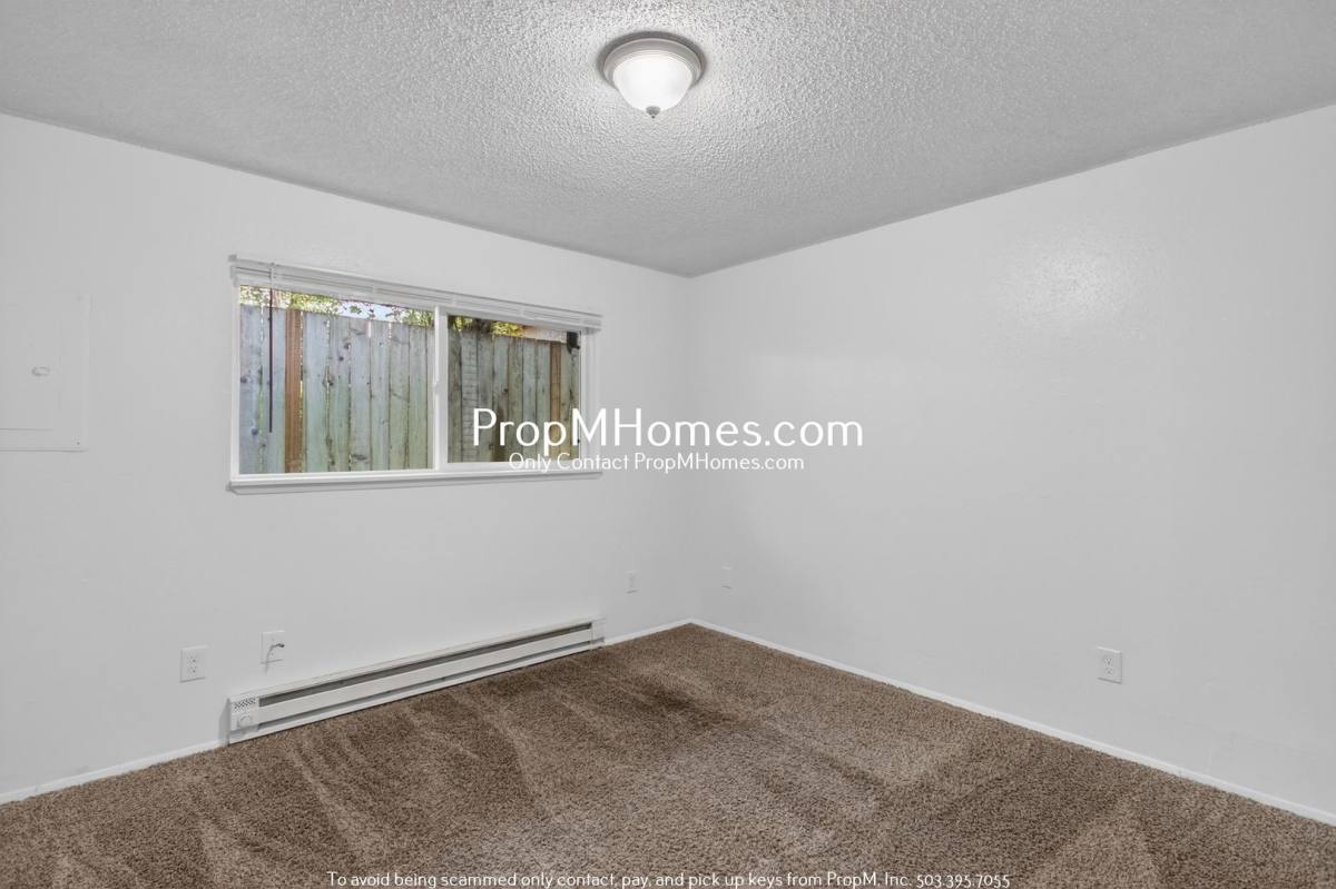 Apartment for rent at 1131 NE 162nd Ave, Portland, OR 97230