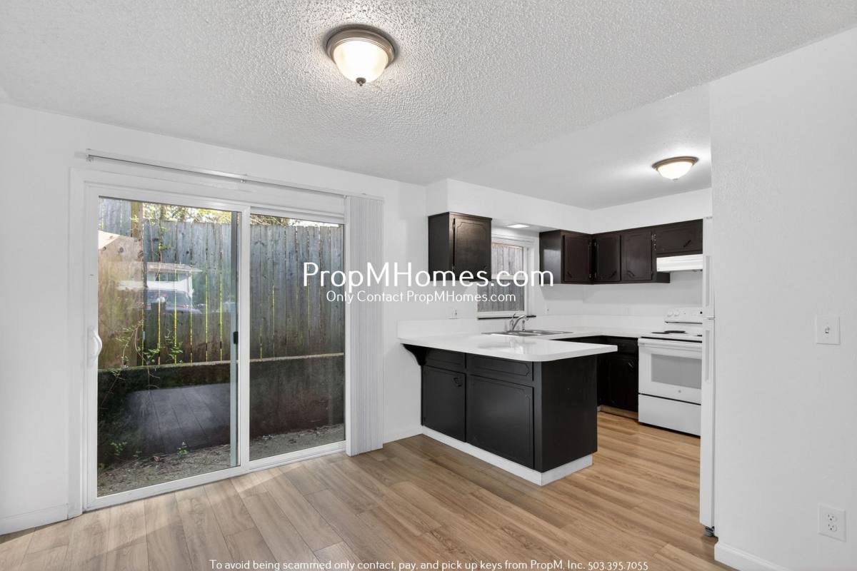 Apartment for rent at 1131 NE 162nd Ave, Portland, OR 97230
