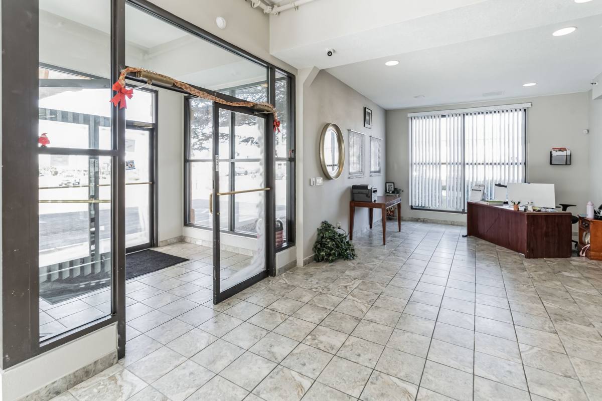 Apartment for rent at 810 Eubank Blvd NE, Albuquerque, NM 87123