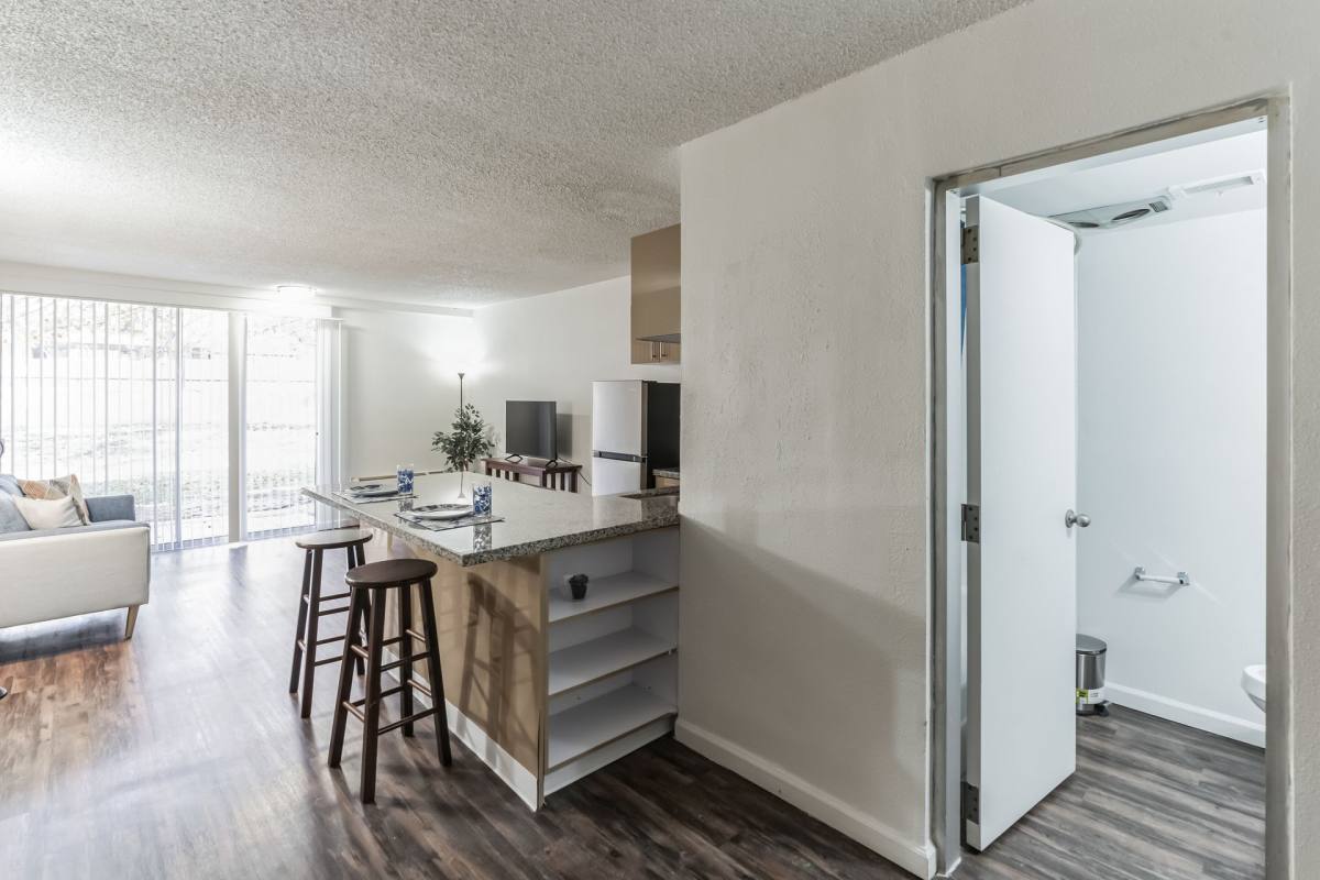 Apartment for rent at 810 Eubank Blvd NE, Albuquerque, NM 87123