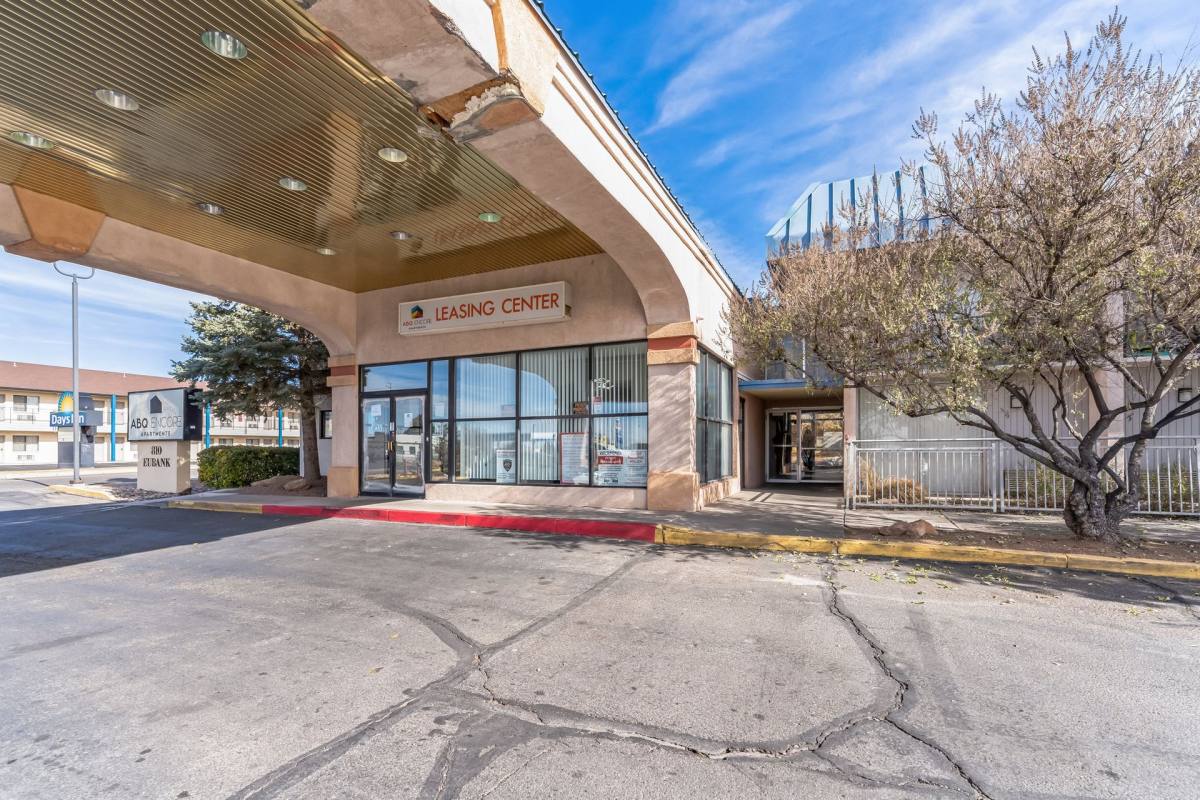 Apartment for rent at 810 Eubank Blvd NE, Albuquerque, NM 87123