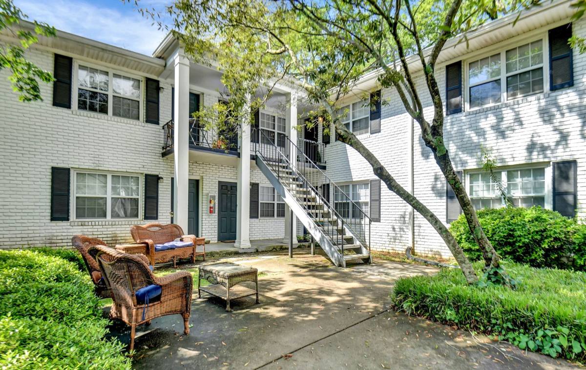 Apartment for rent at 645 Blvd, Athens, GA 30601