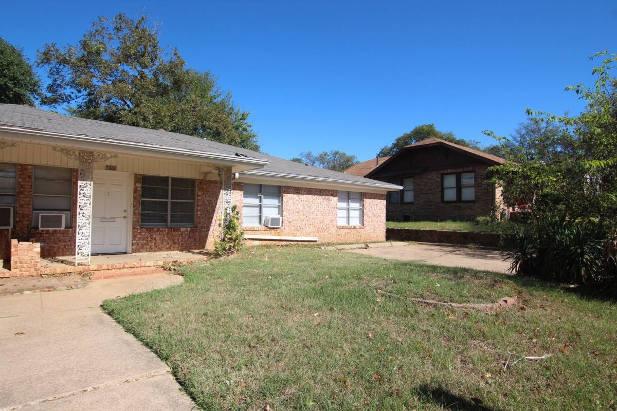Apartment for rent at 1424 E Houston St, Tyler, TX 75702