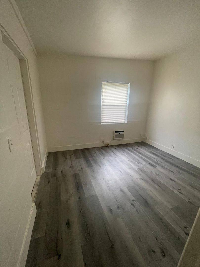 Apartment for rent at 320 NE 13th Ave, Boynton Beach, FL 33435