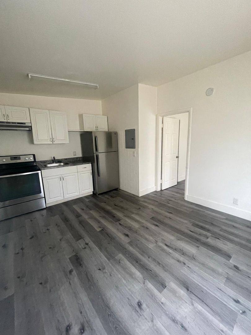 Apartment for rent at 320 NE 13th Ave, Boynton Beach, FL 33435
