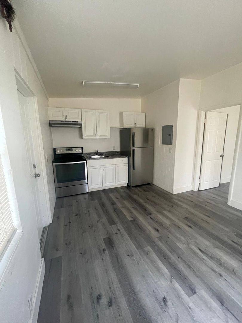 Apartment for rent at 320 NE 13th Ave, Boynton Beach, FL 33435