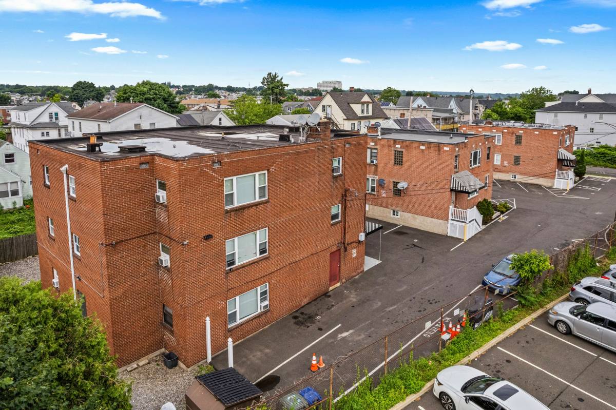 Apartment for rent at 120 Morgan Ave, Bridgeport, CT 06606