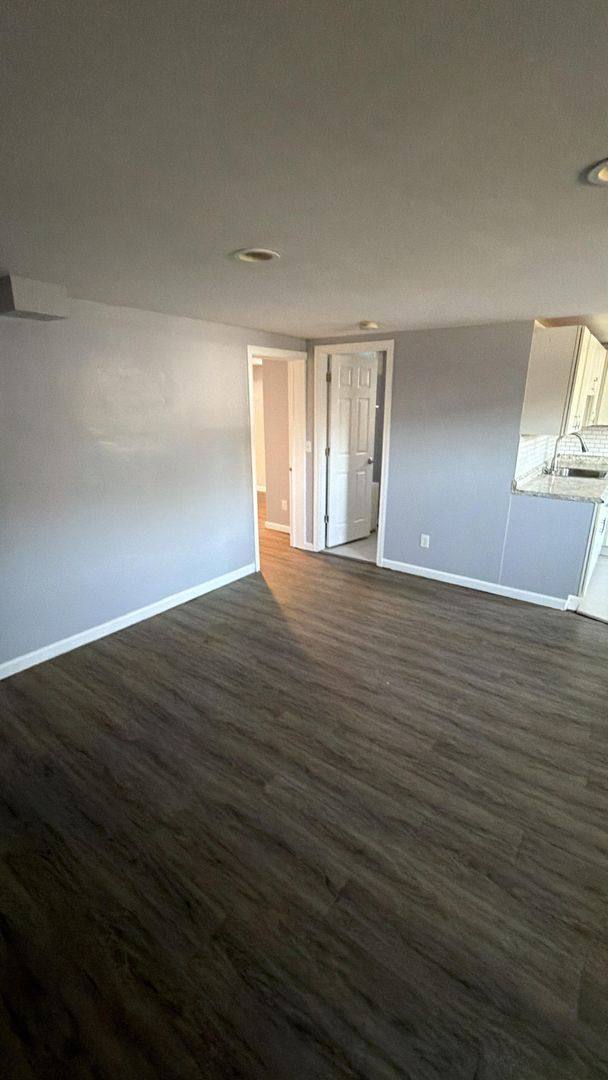 Apartment for rent at 120 Morgan Ave, Bridgeport, CT 06606