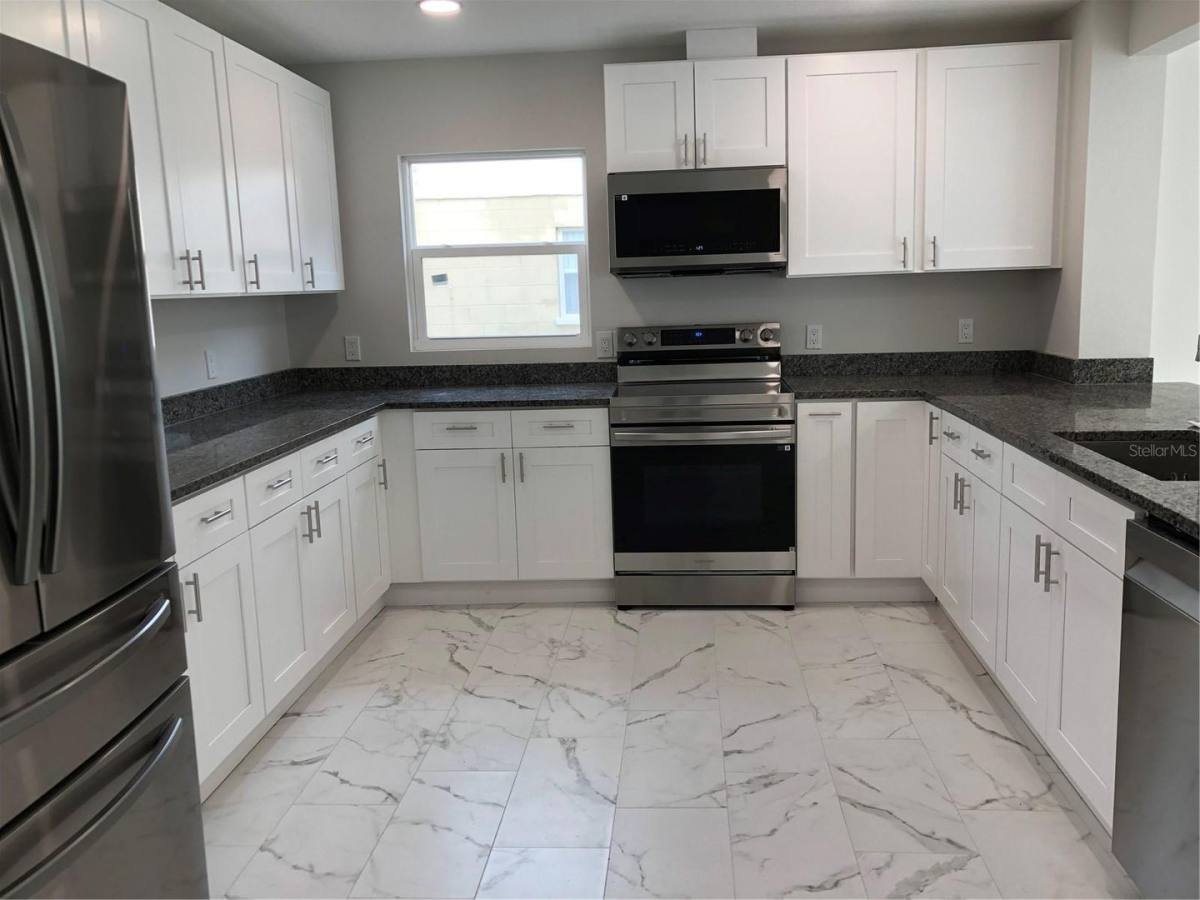 House for rent at 345 Parkland Ave, Sarasota, FL 34232