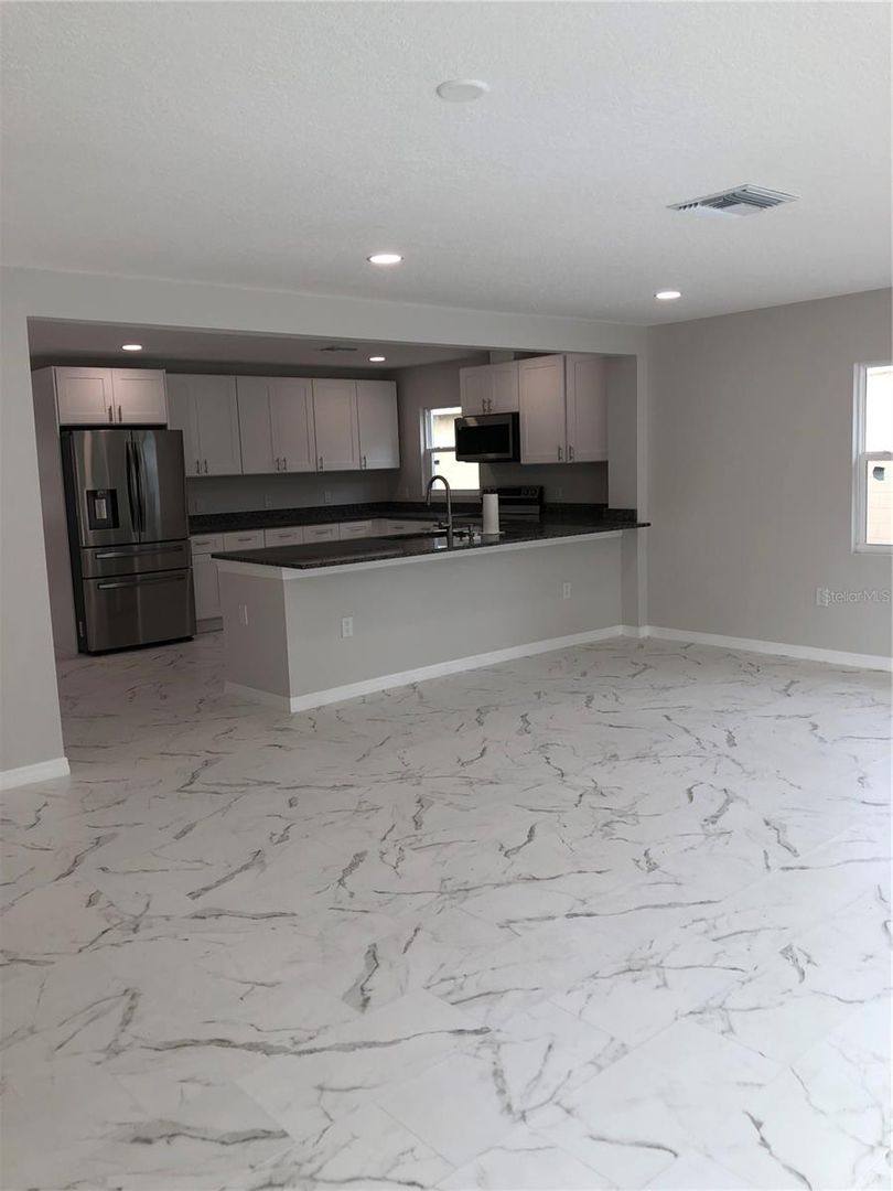 House for rent at 345 Parkland Ave, Sarasota, FL 34232