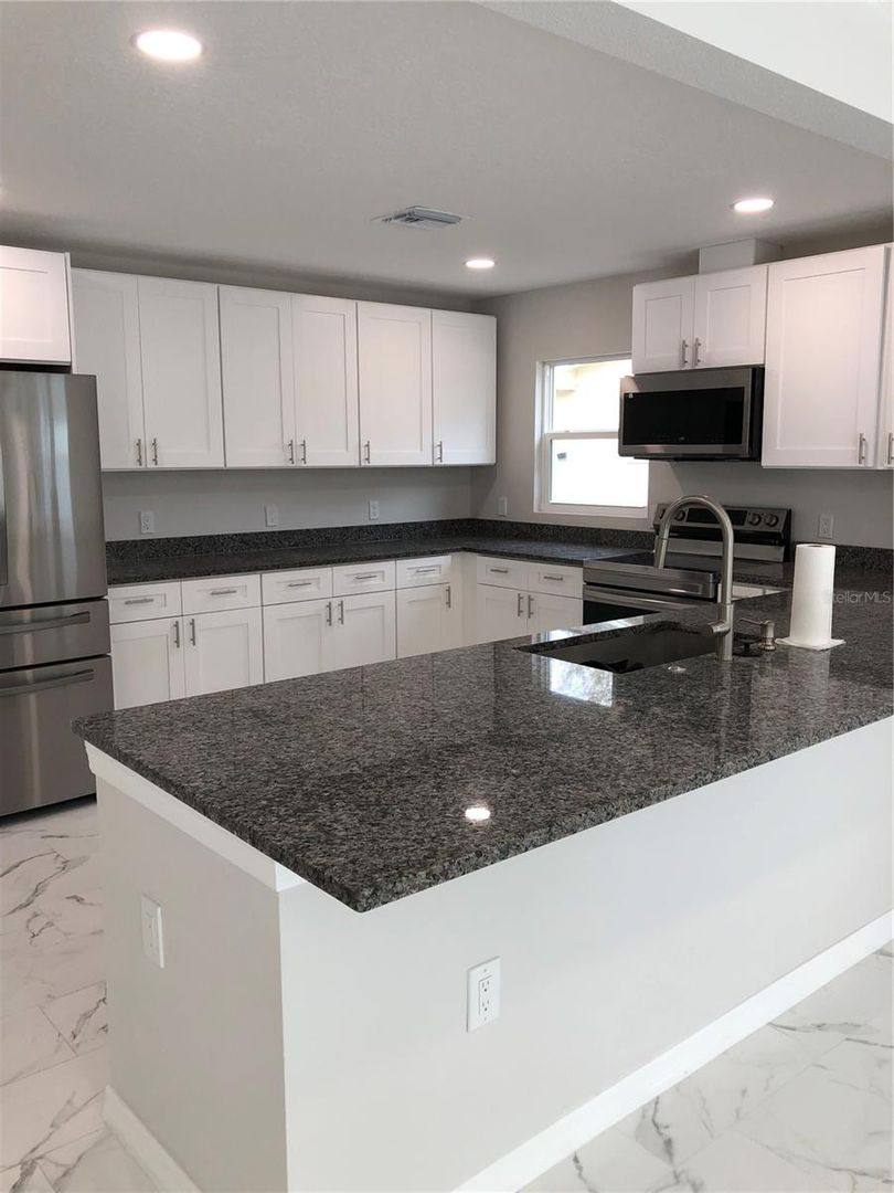 House for rent at 345 Parkland Ave, Sarasota, FL 34232