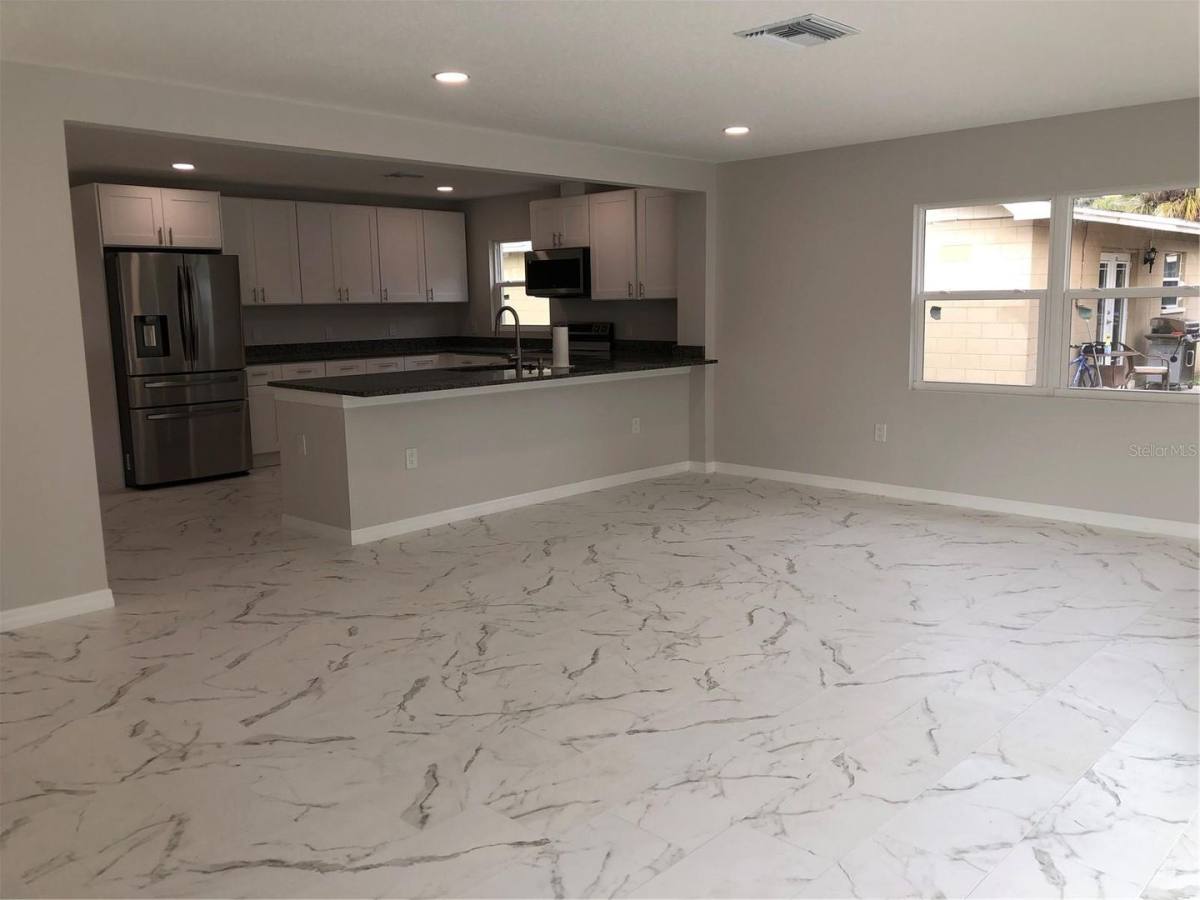 House for rent at 345 Parkland Ave, Sarasota, FL 34232