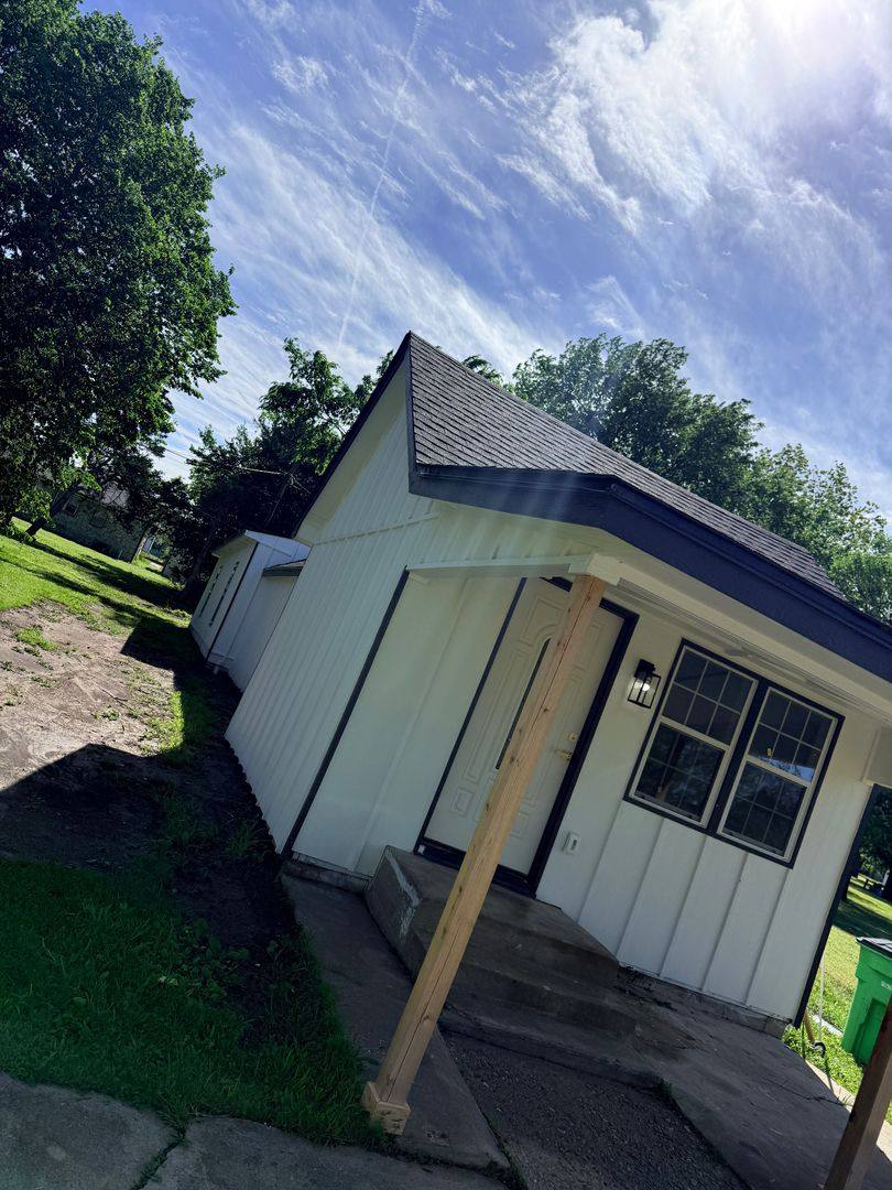 House for rent at 720 Klabzuba Ave, Prague, OK 74864