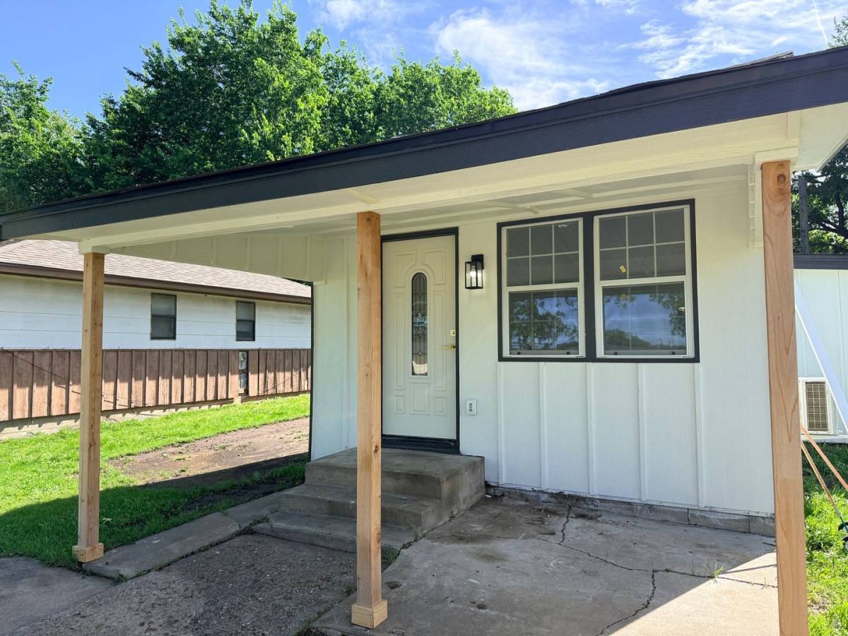House for rent at 720 Klabzuba Ave, Prague, OK 74864