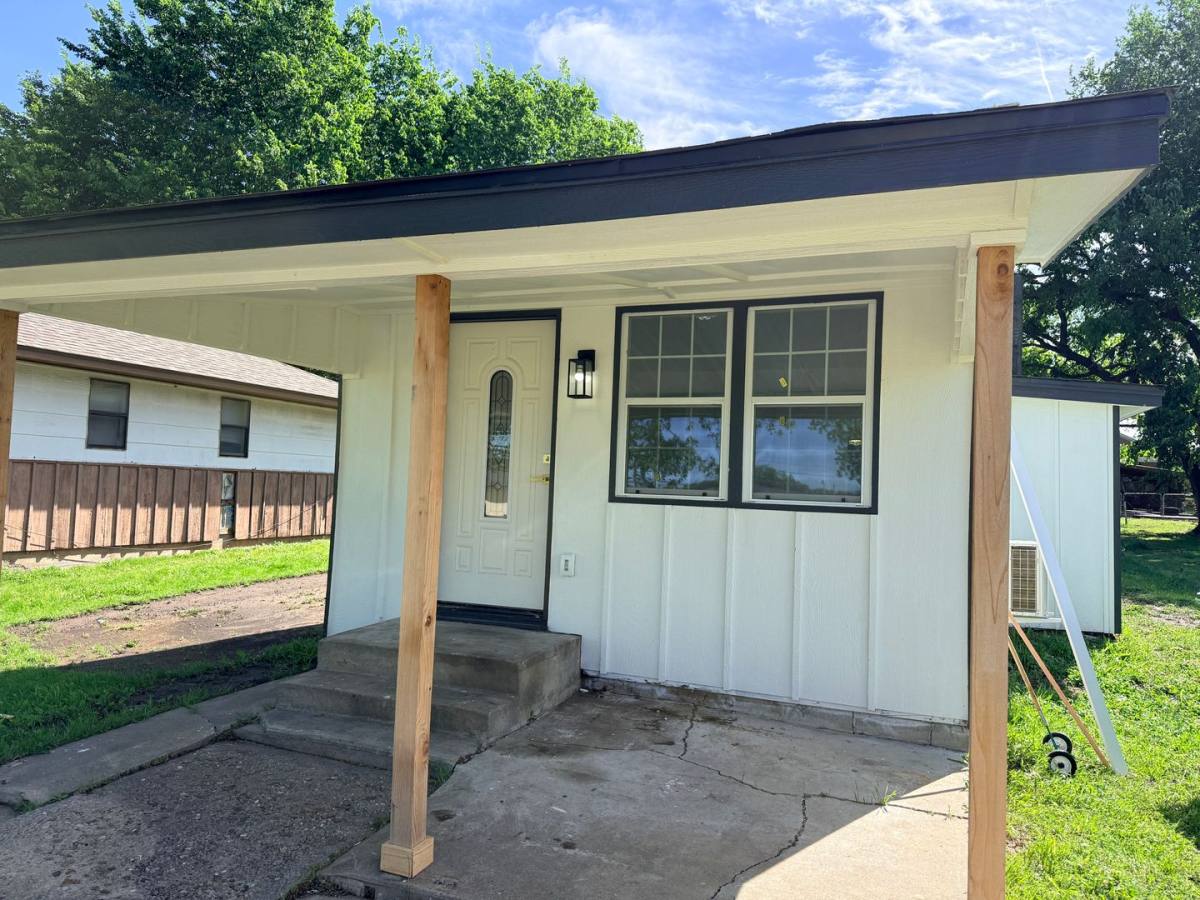 House for rent at 720 Klabzuba Ave, Prague, OK 74864