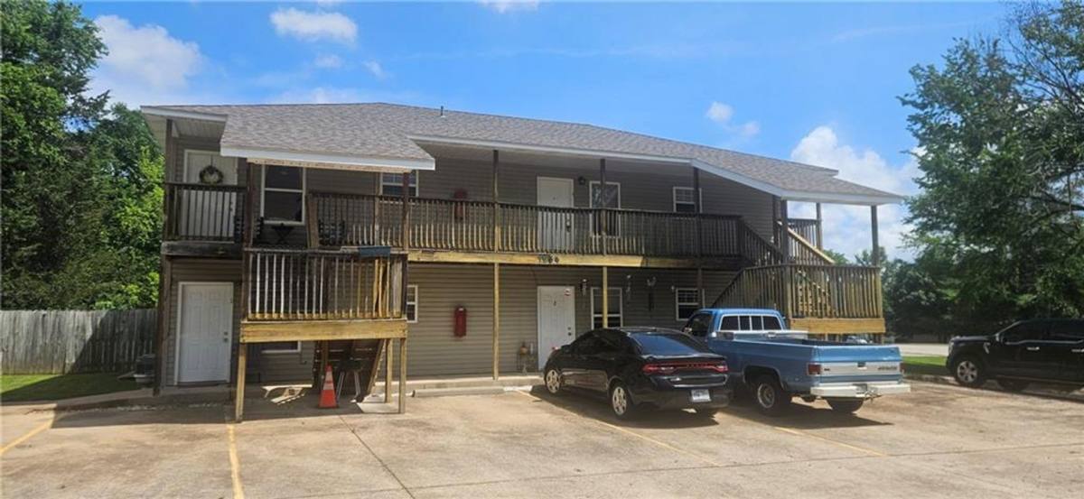 Apartment for rent at 1983 Razorback Rd, Fayetteville, AR 72701
