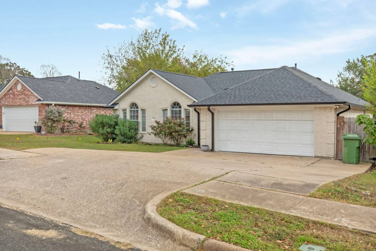 House for rent at 2511 Westwood Main, Bryan, TX 77807