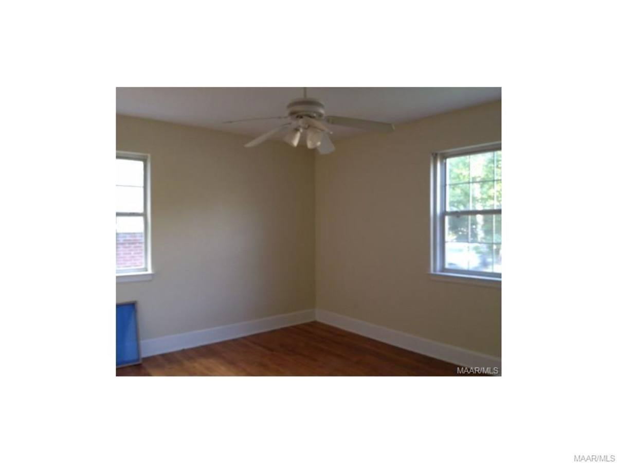 Apartment for rent at 945-951 E Edgemont, Montgomery, AL 36111