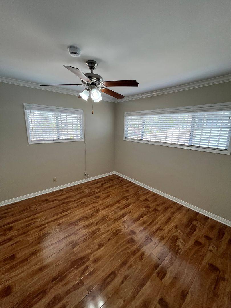 Apartment for rent at 10238 England Ave, Inglewood, CA 90303