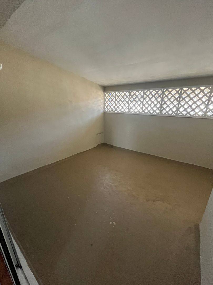 Apartment for rent at 10238 England Ave, Inglewood, CA 90303