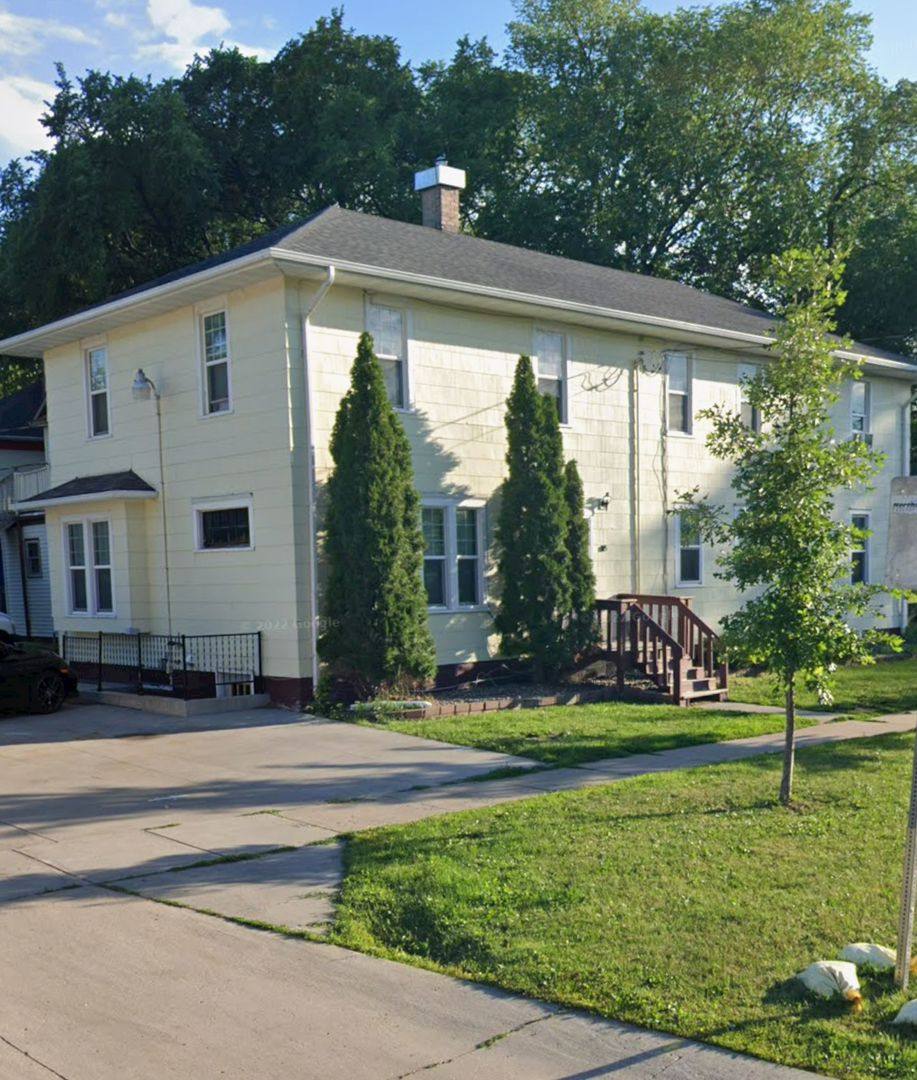 Apartment for rent at 722 8th Ave N, Fargo, ND 58102