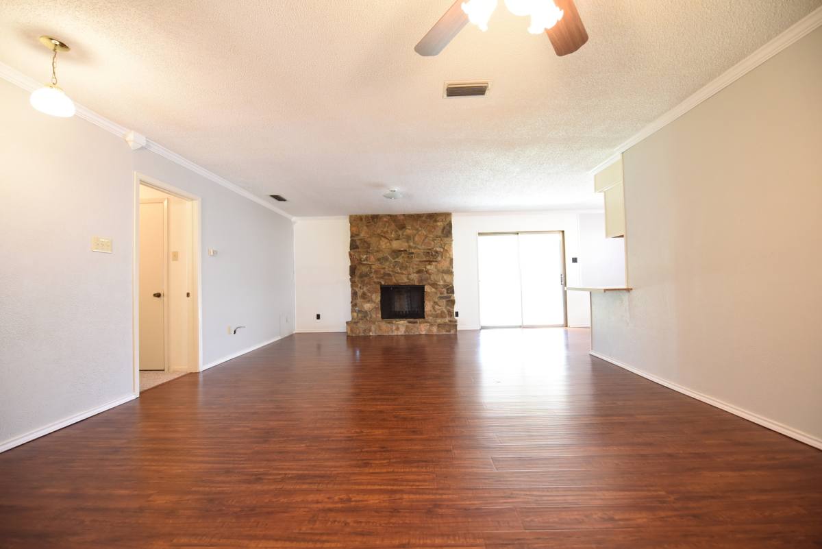House for rent at 8945 Flicker Lane, Dallas, TX 75238
