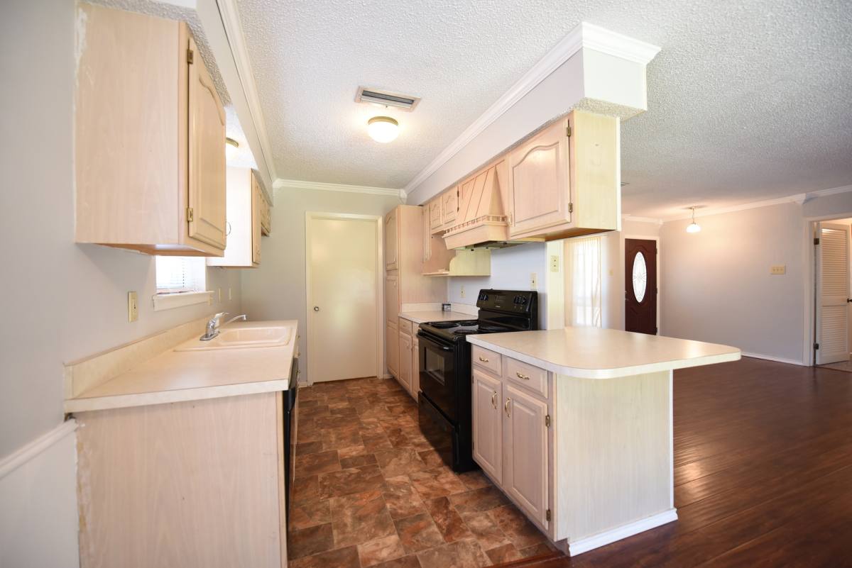 House for rent at 8945 Flicker Lane, Dallas, TX 75238