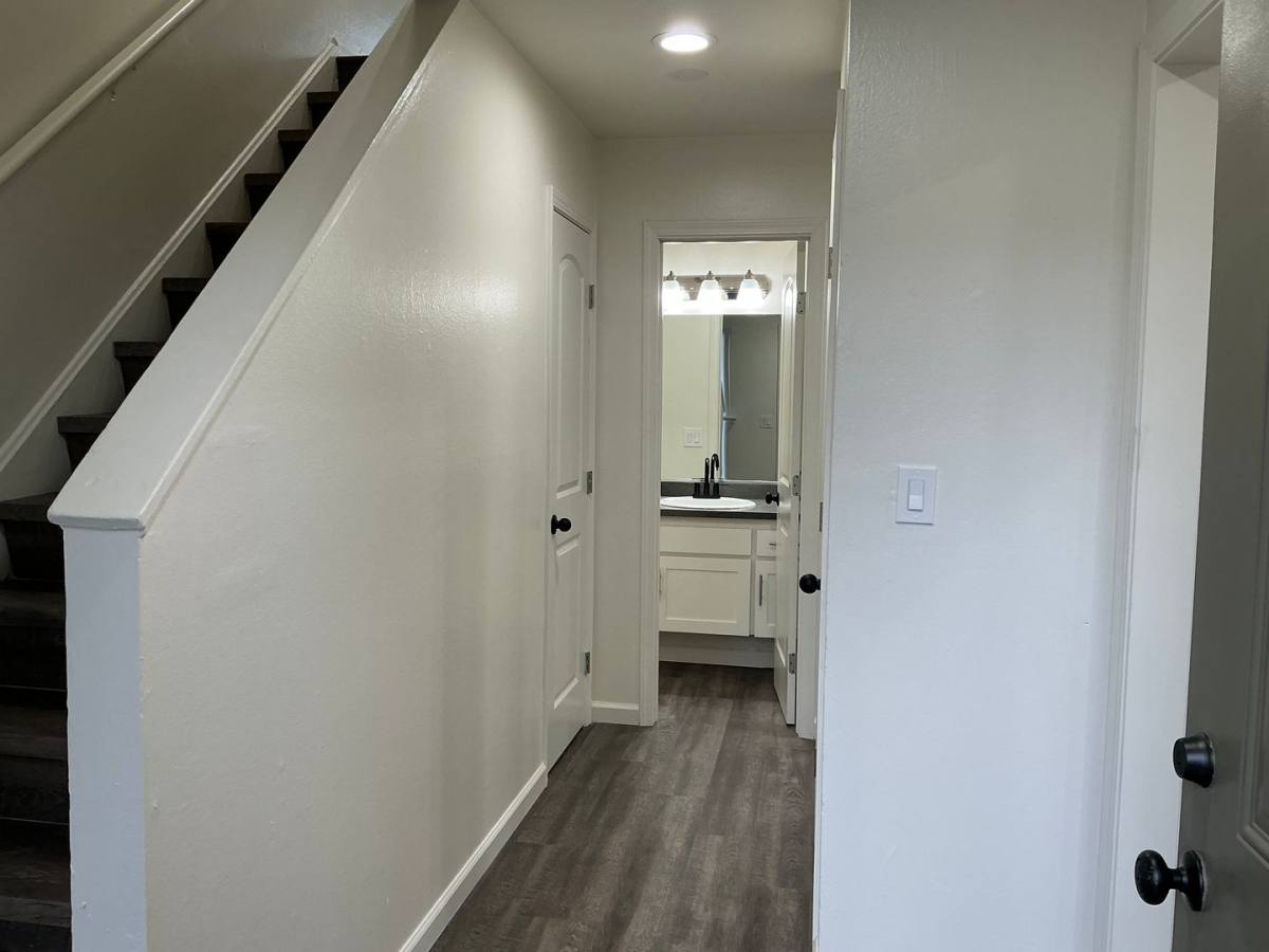 Apartment for rent at 17200 McFadden Ave, Tustin, CA 92780