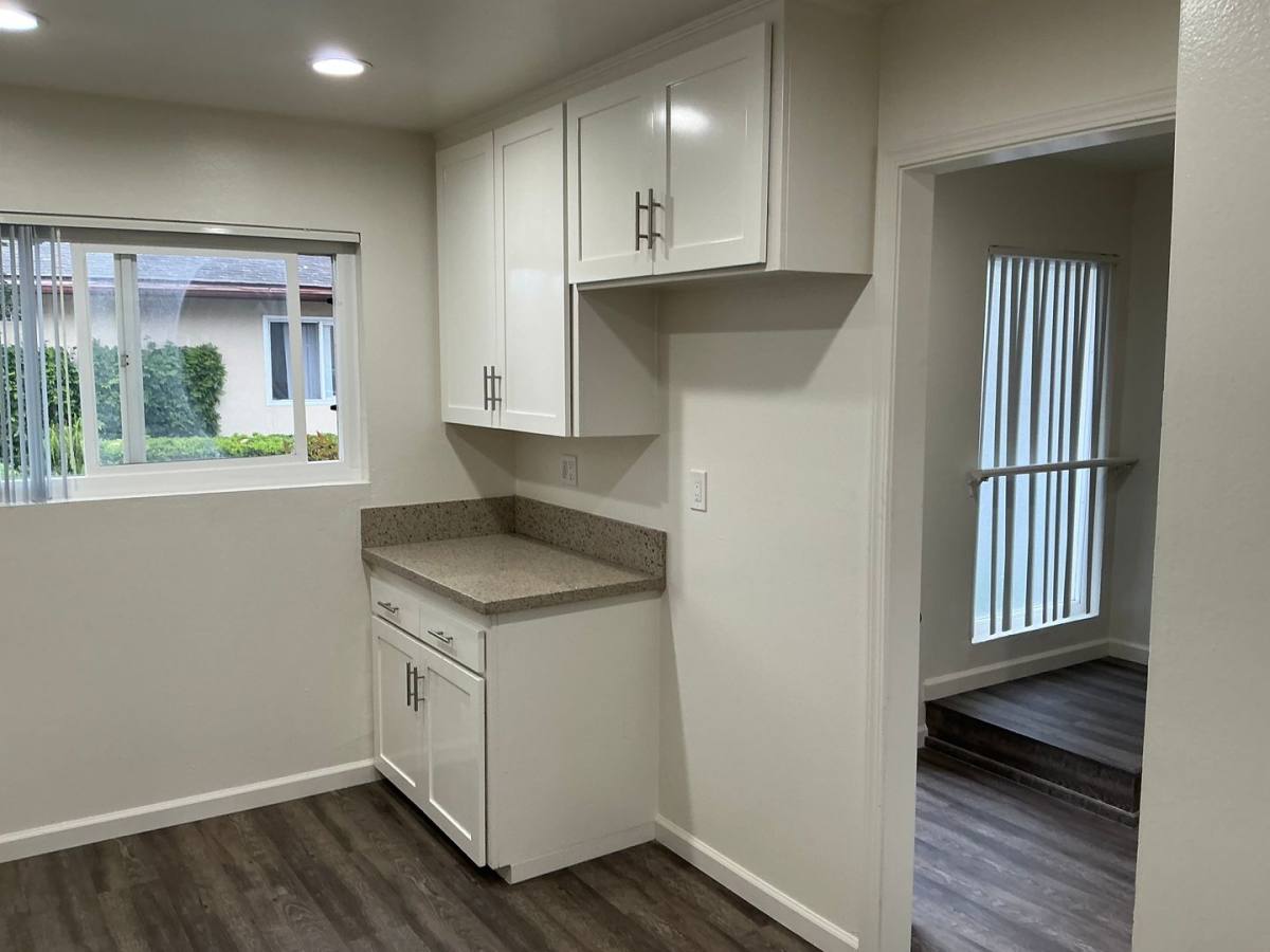 Apartment for rent at 17200 McFadden Ave, Tustin, CA 92780