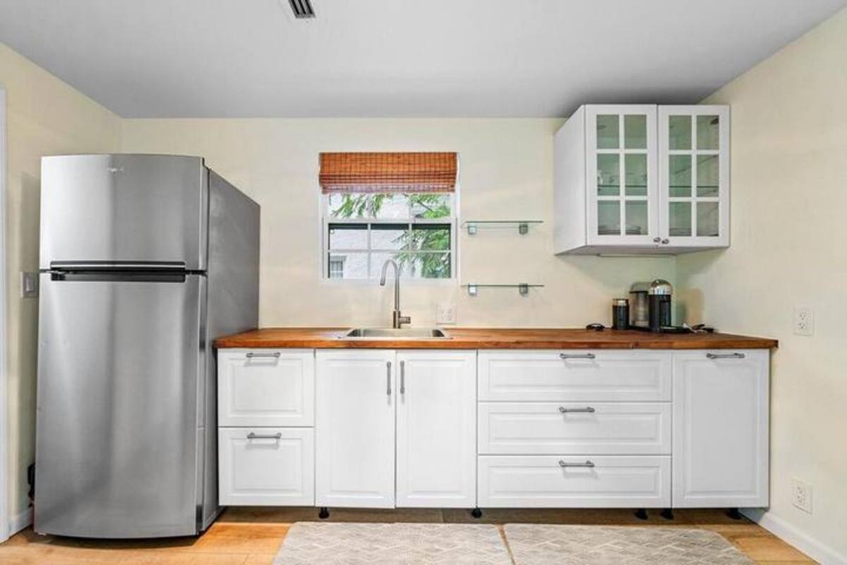 House for rent at 353 E Lakewood Rd, West Palm Beach, FL 33405