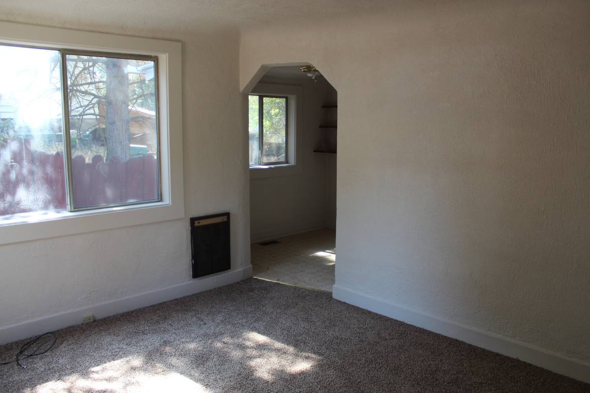 House for rent at 1518 Siskiyou St, Klamath Falls, OR 97601