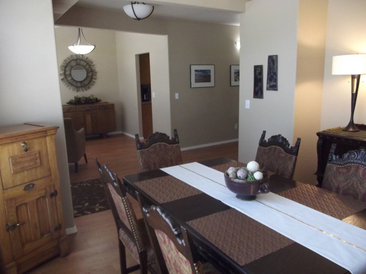 House for rent at 2122 Martin Dr, Medford, OR 97501