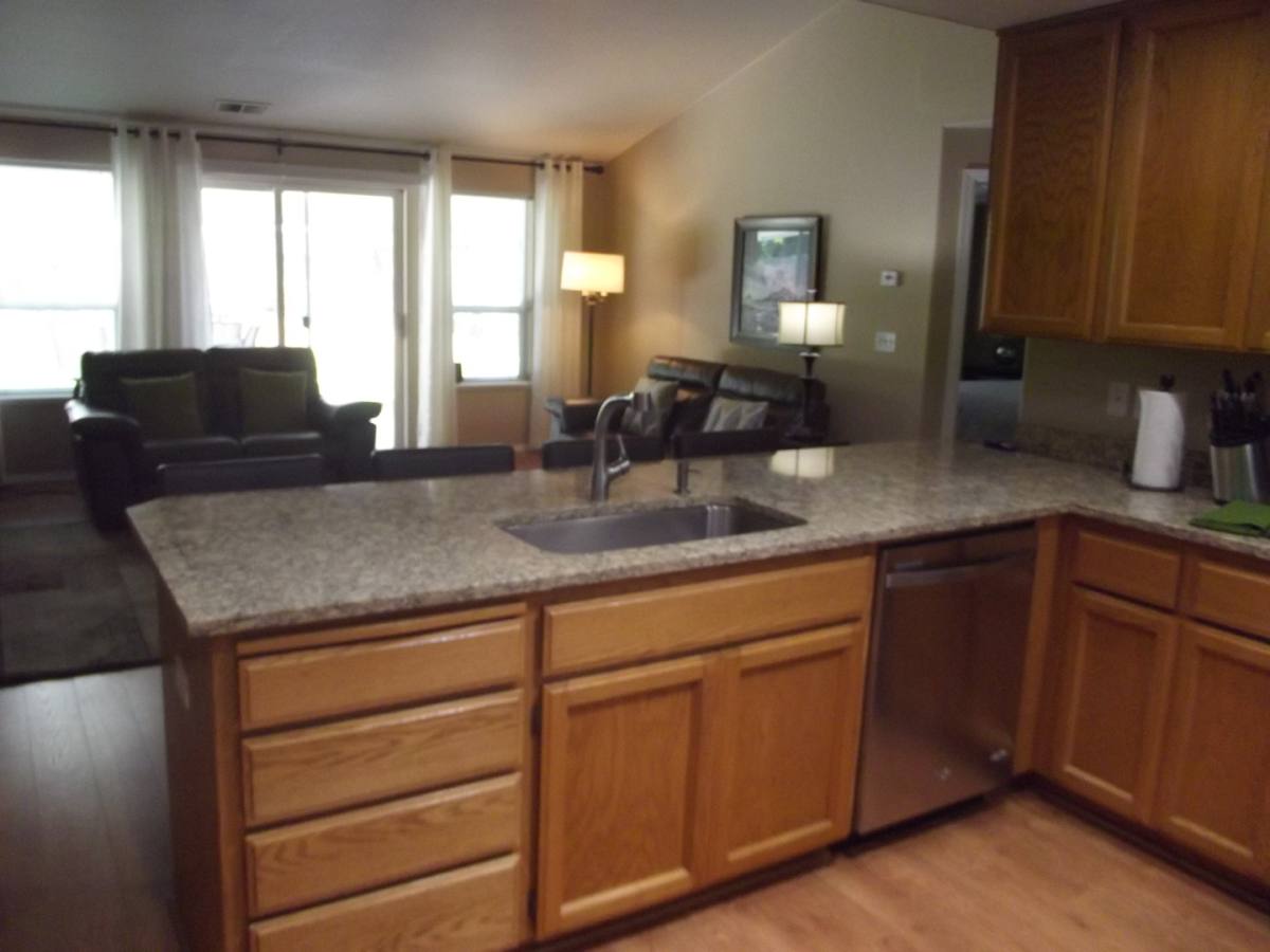 House for rent at 2122 Martin Dr, Medford, OR 97501