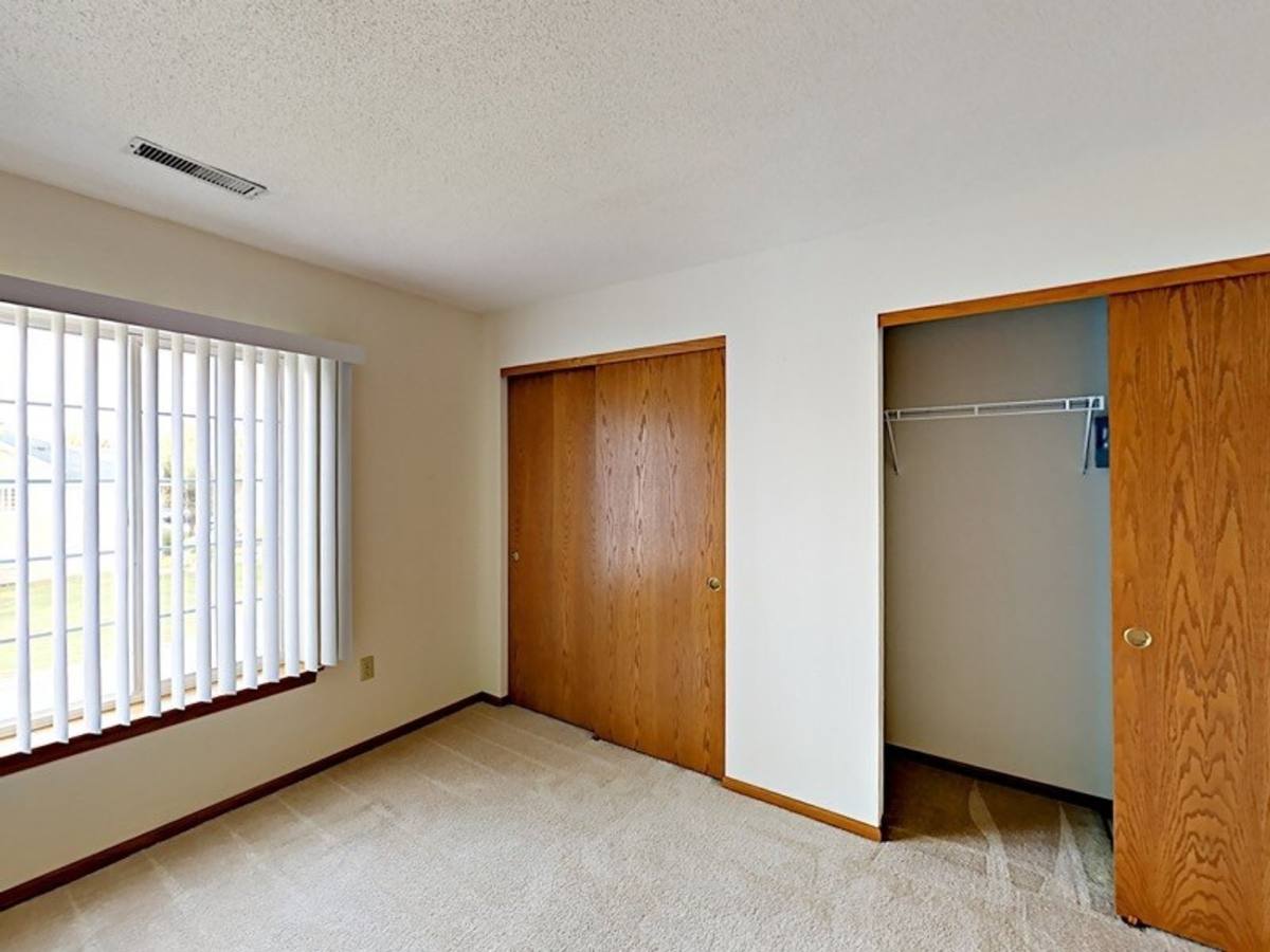 Apartment for rent at 17465 River Birch Dr, Brookfield, WI 53045